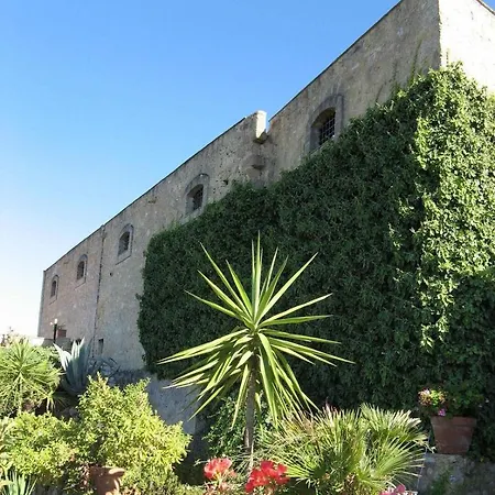 Baglio Santacroce Hotel 3*